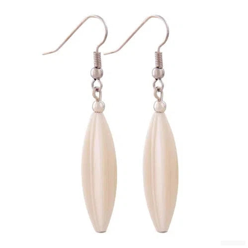 Ohrhaken Ohrhänger Ohrringe 30x9mm Rillenolive Kunststoff beigefarben-Ohrhaken Modeschmuck-Schmuckhoelle.com